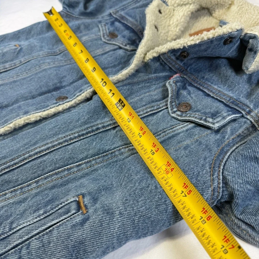 NWT Levi's Sherpa Lined Denim Jacket Standard Trucker Men's Size Small